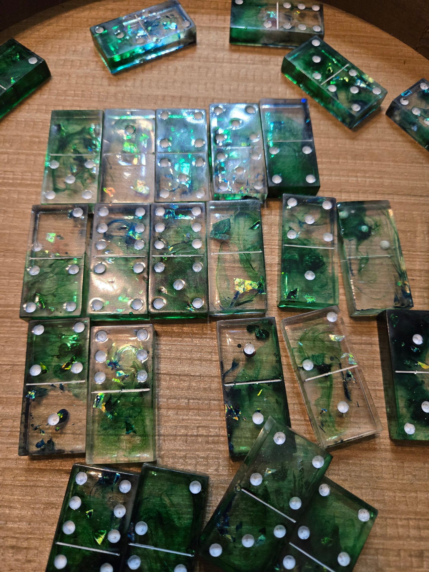 Resin domino set