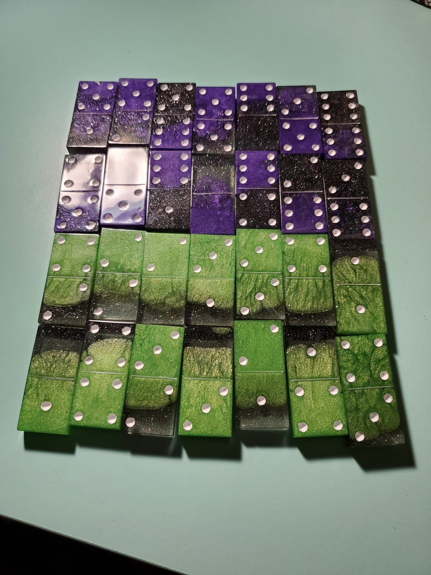 Resin domino set